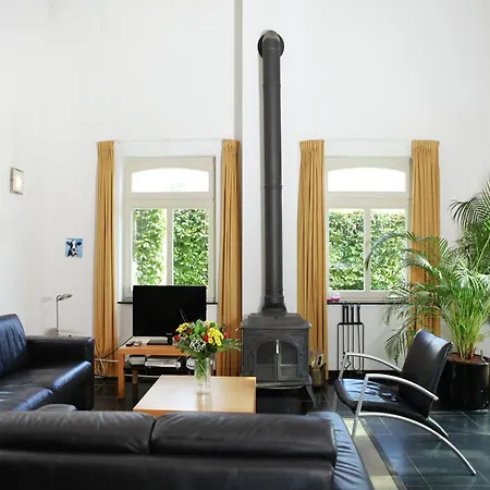 Coachman's House Near Roermond With Garden, Cleaning Included