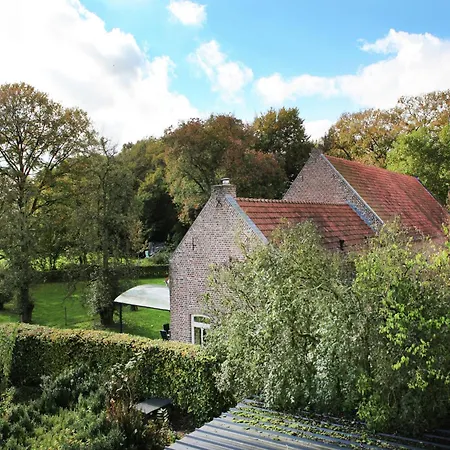 Coachman's House Near Roermond With Garden, Cleaning Included Holiday home